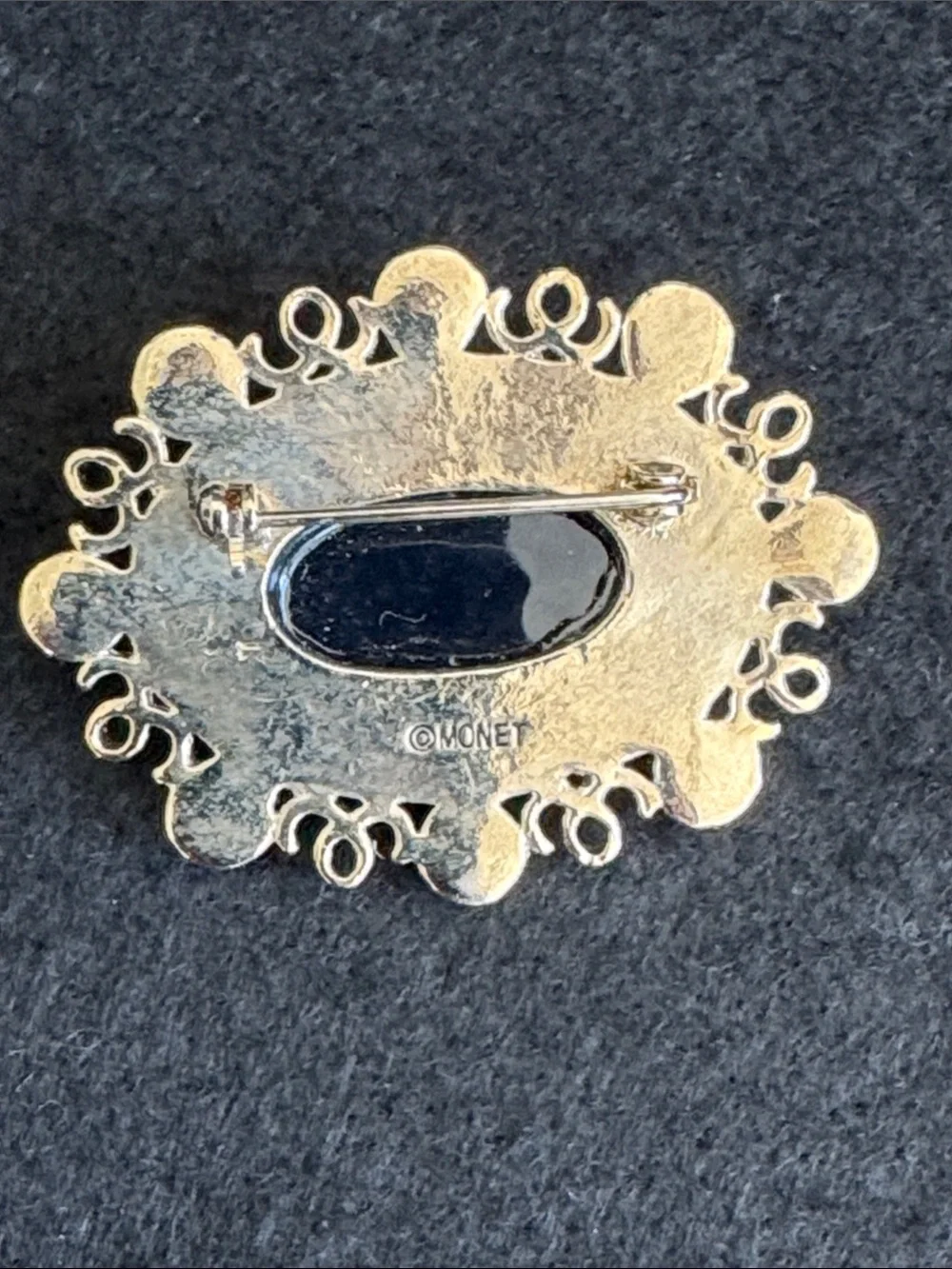 VTG Signed Monet Oval Brooch Pin Gold Tone Faux Labradorite Rhinestone - Picture 3 of 5